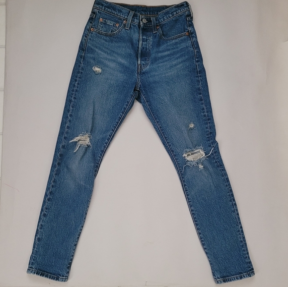Levi's Wedgie High Waist Button Fly Destroyed Ankle Jeans 24 x 28 S40197 - Picture 6 of 8